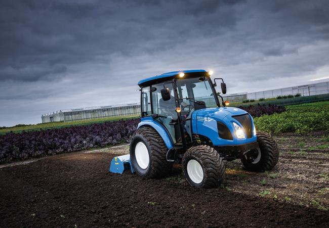 Boomer 50 Cab Stage V Gear
