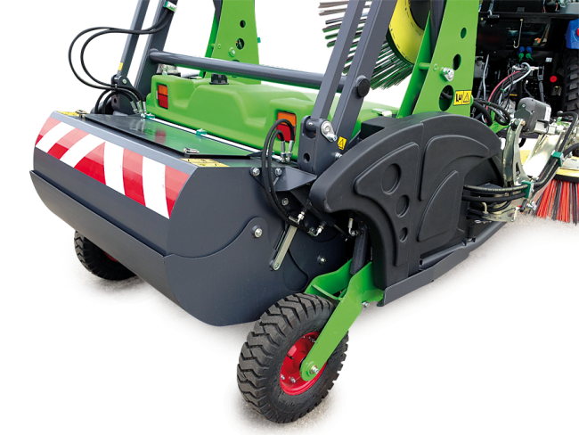 Anhängekehrmaschine AKM 140/600